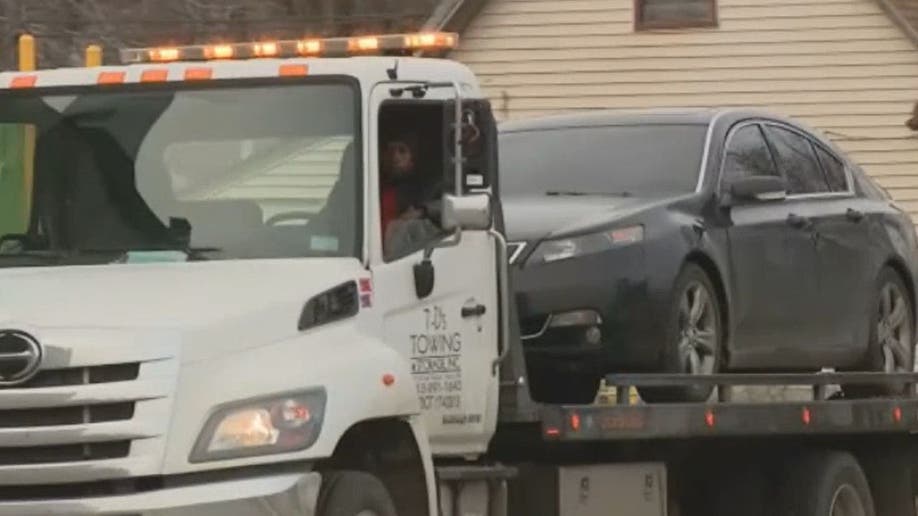 Dearborn Officer shot at while tracking stolen car via Apple Airtags