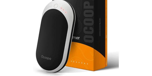 Ocoopa rechargeable hand warmers.