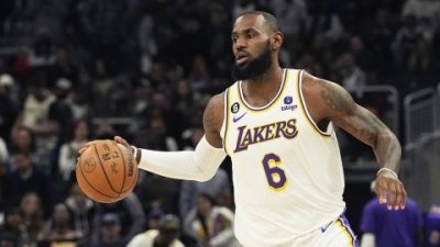 James' ninth assist of the game saw him pass Magic Johnson on the NBA's all-time assist list.