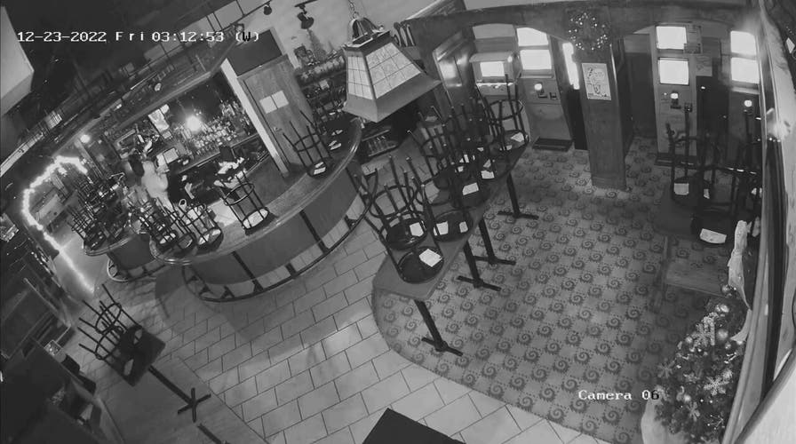 Ohio deputies mock 'Blizzard Bandit' who made off with 'precisely $0.00'