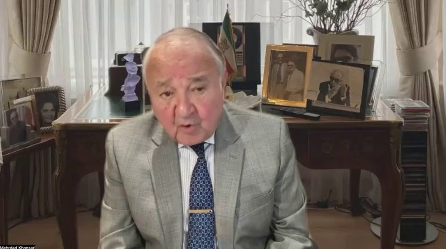 Former Iranian official writes letter to Iran's Supreme Leader over protests