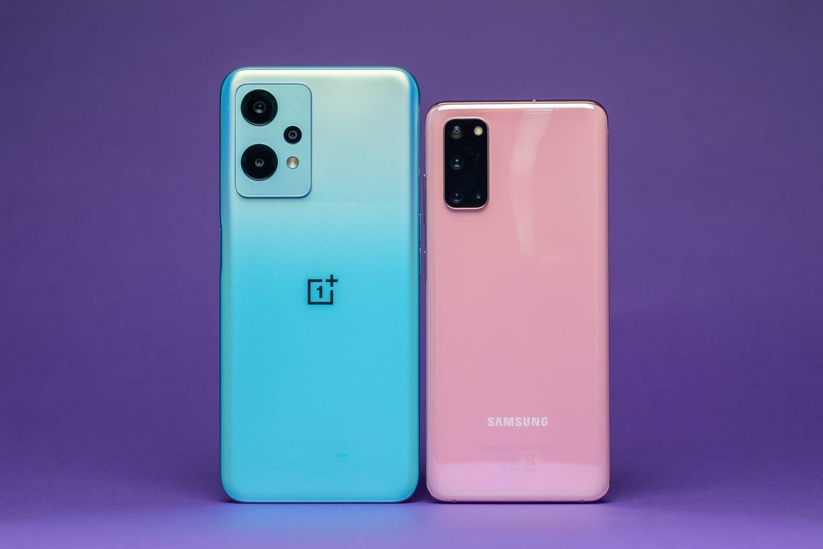 OnePlus Nord CE 2 Lite next to Samsung Galaxy S20 from the back