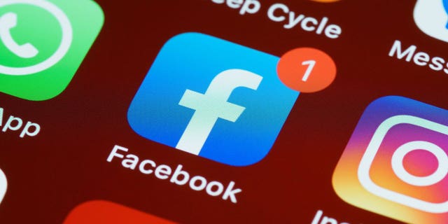 Scammers are looking for victims on Facebook Marketplace.