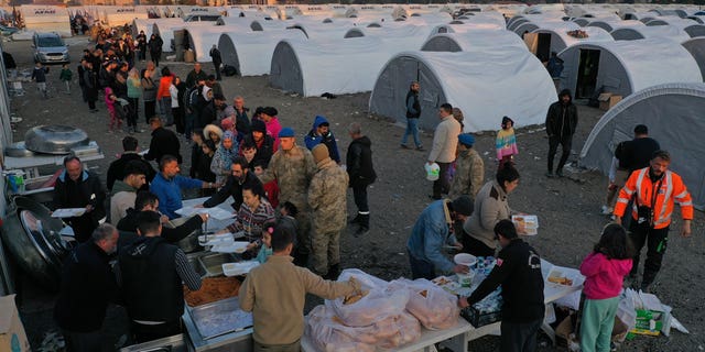 The United Nations has appealed for $1 billion in funding for Turkish earthquake survivors.