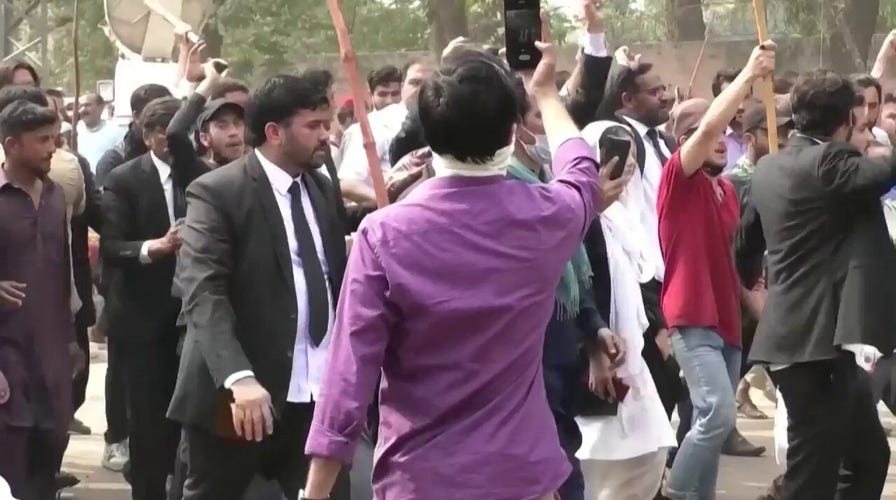 Pakistan security forces withdraw from area around former PM Khan's home