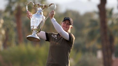 Jennifer Kupcho celebrates after winning The 2022 Chevron Championship at Mission Hills in California.