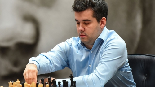 Game 14: Ian Nepomniachtchi makes a move. 