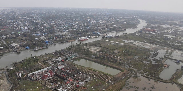 aerial damage of buildings, flooding