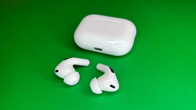 airpods-pro-2-green-background-2