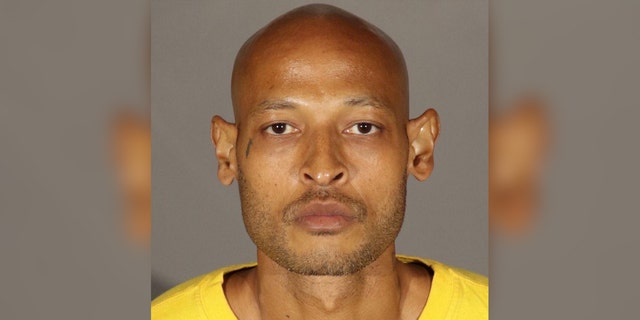 Calese Carron Crowder mugshot