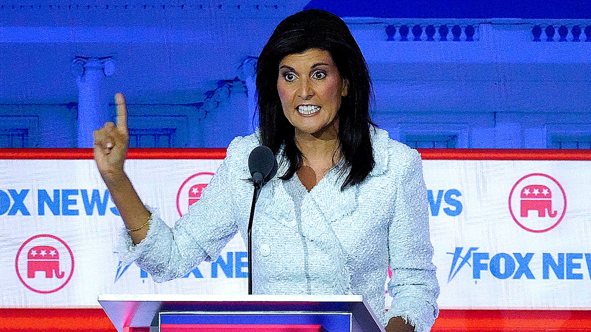 Nikki Haley finger raised at Fox News debate