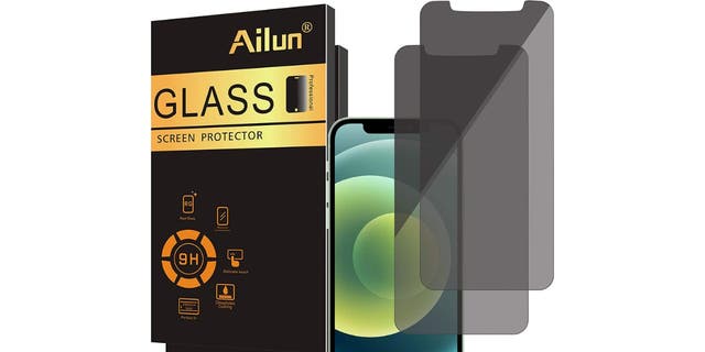 Photo of the Ailun advertisement.