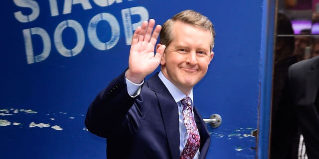 A photo of Ken Jennings waving