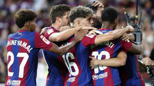 Soccer Football - LaLiga - FC Barcelona v Cadiz - Estadi Olimpic Lluis Companys, Barcelona, Spain - August 20, 2023 FC Barcelona's Pedri celebrates scoring their first goal with teammates REUTERS/Bruna Casas