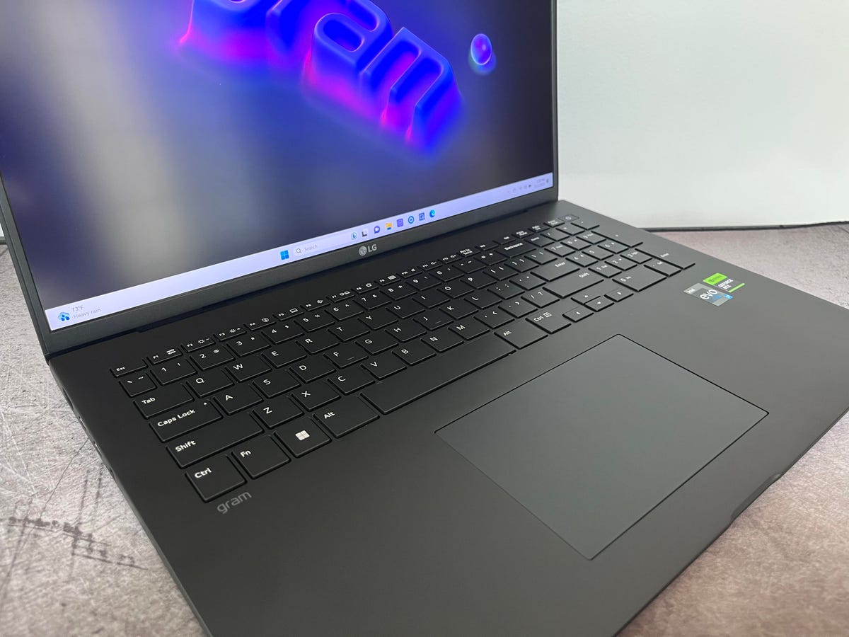 LG Gram 17's keyboard and number pad and touchpad