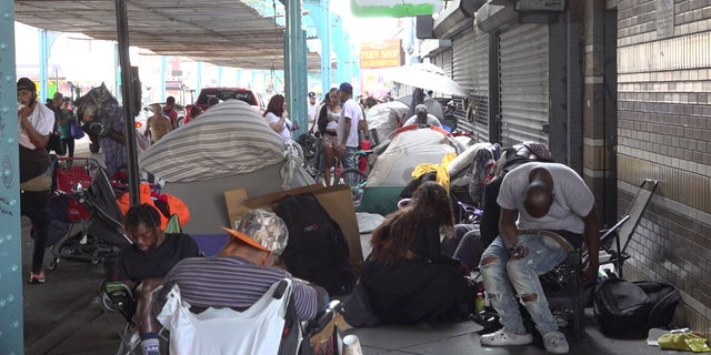 Drug users gathering on Kensington Avenue