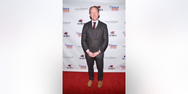Robert ONeill on red carpet