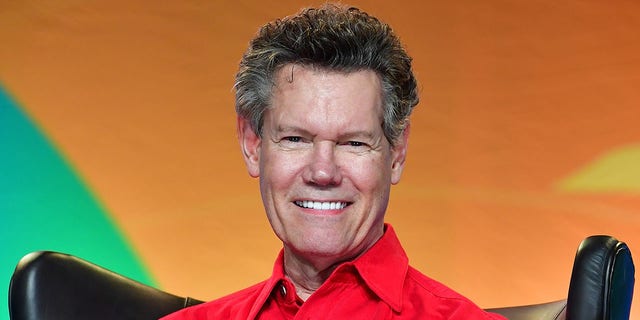 A photo of Randy Travis