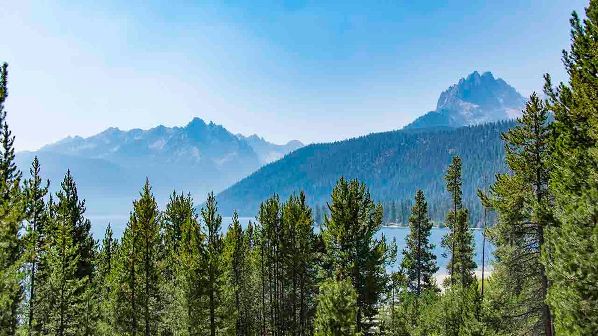 Sawtooth Mountains