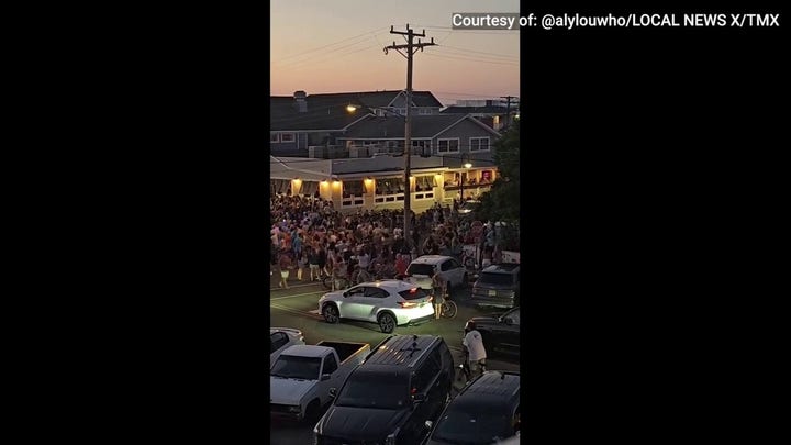 Taylor Swift fans mob New Jersey restaurant during friend's wedding weekend