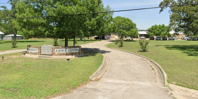 driveway for sheriff's office in Texas