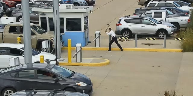 United Airlines pilot swinging axe