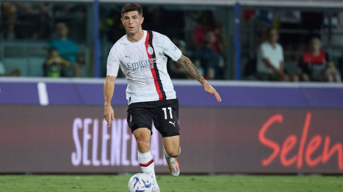 BOLOGNA, ITALY - AUGUST 21: Christian Pulisic of AC Milan in action during the Serie A TIM match between Bologna FC and AC Milan at Stadio Renato Dall'Ara on August 21, 2023 in Bologna, Italy. (Photo by Emmanuele Ciancaglini/Ciancaphoto Studio/Getty Images)