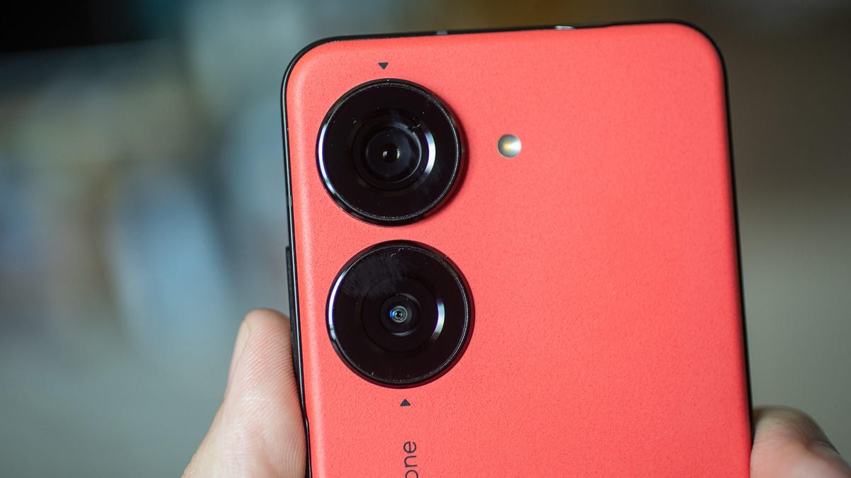 asus-zenfone-10-cnet-07