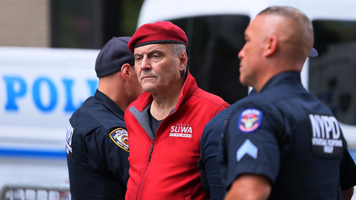 Sliwa arrested at migrant protest