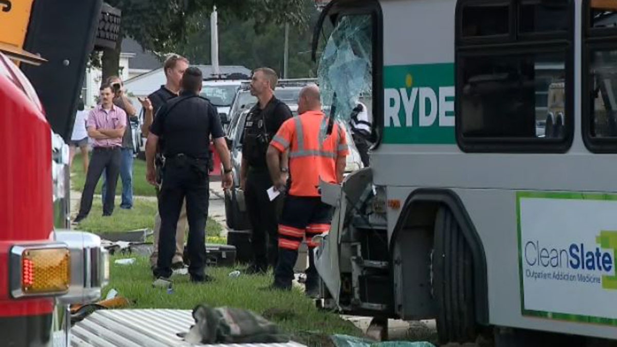 WI bus crash three
