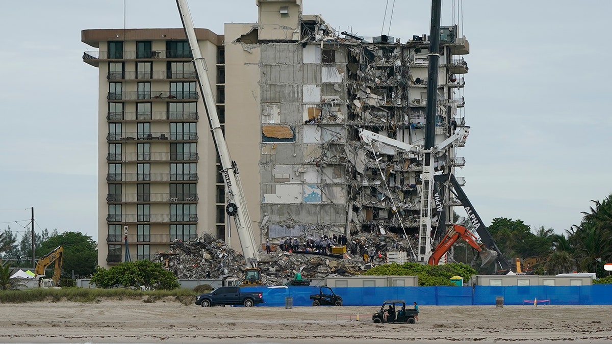 Surfside condo collapse