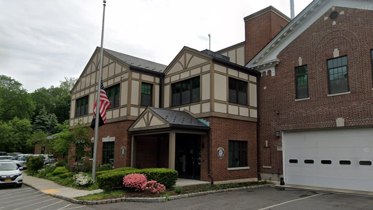 NY police department building