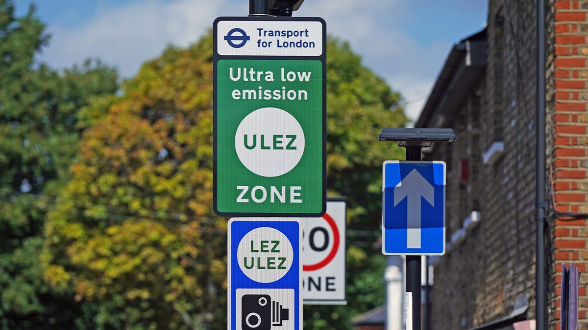ULEZ sign