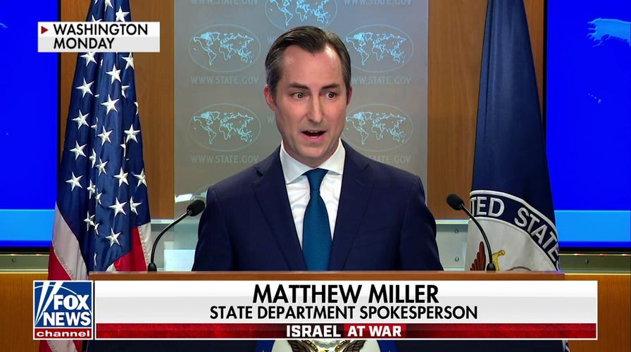 White House claims Hamas is blocking evacuations from Gaza