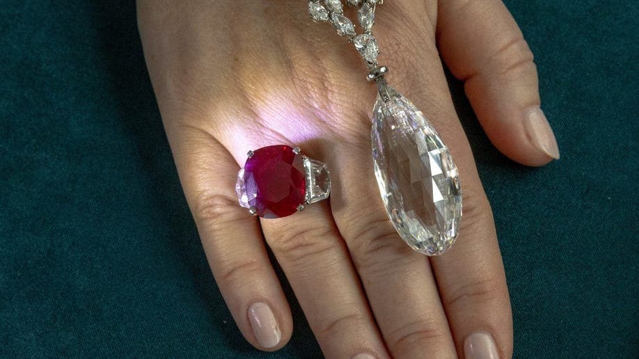 Heidi Horten jewelry collection at Christie's auction