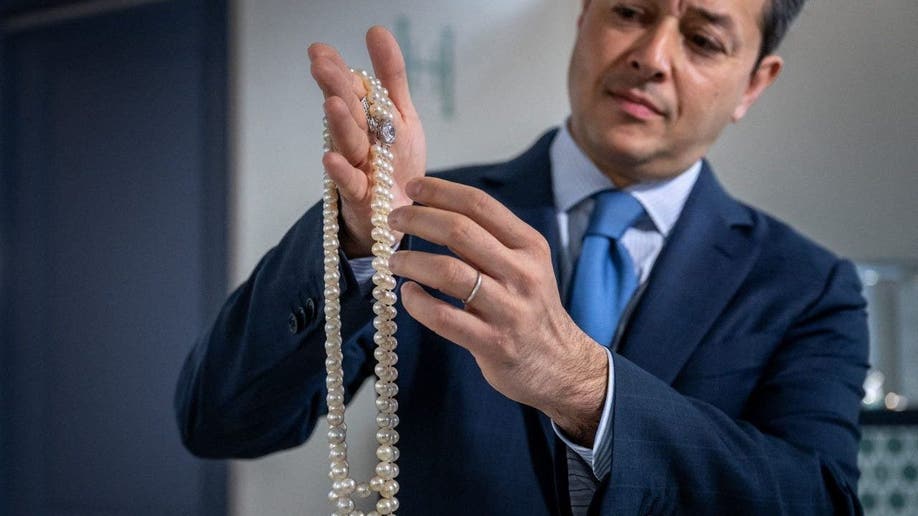 Christie's auction with Heidi Horten jewels