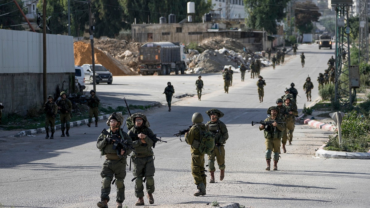 Israeli soldiers
