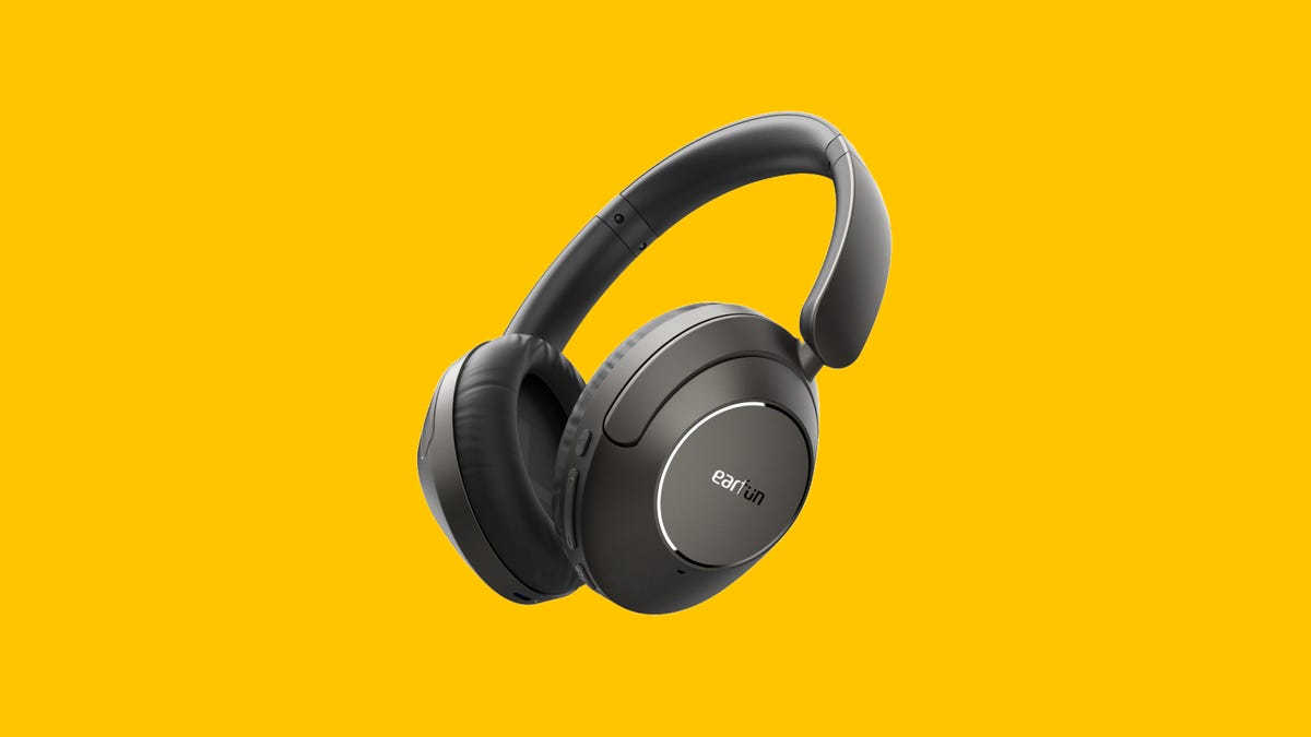 earfun-wave-pro-yellow-background.png