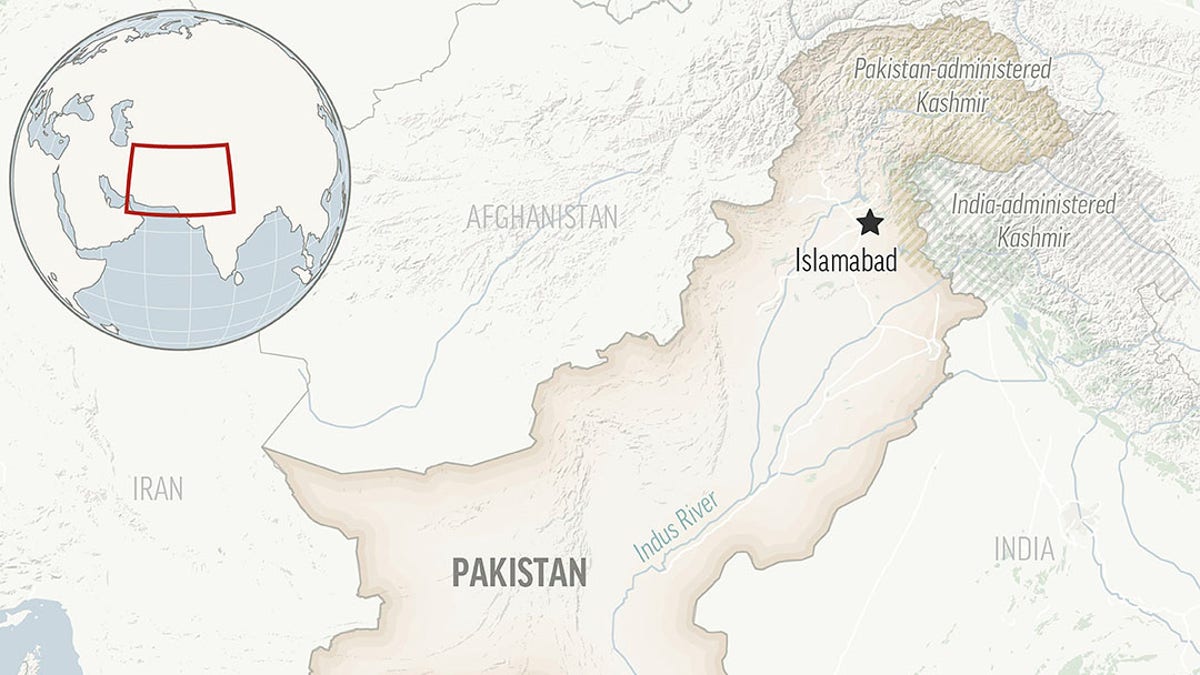 Pakistan, nearby countries on a map