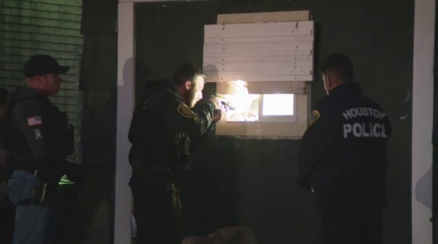 Texas man held woman captive in his garage for years: police