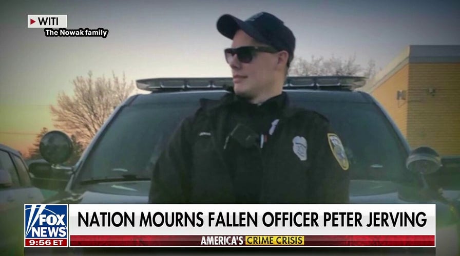 Milwaukee police chief calls for end to violence after officer killed
