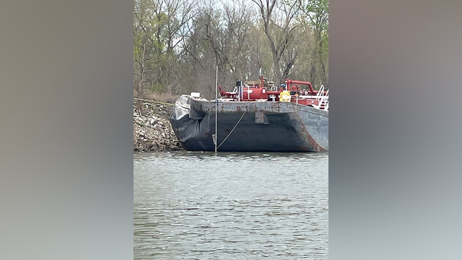 Barge
