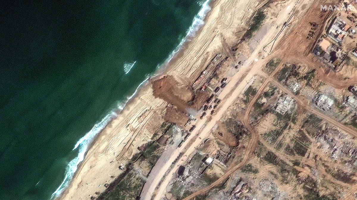 construction of jetty on Gaza coast
