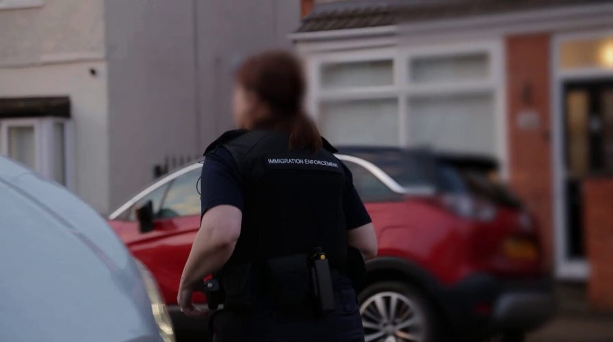 British law enforcement carry out first roundup of illegal migrants for deportation to Rwanda