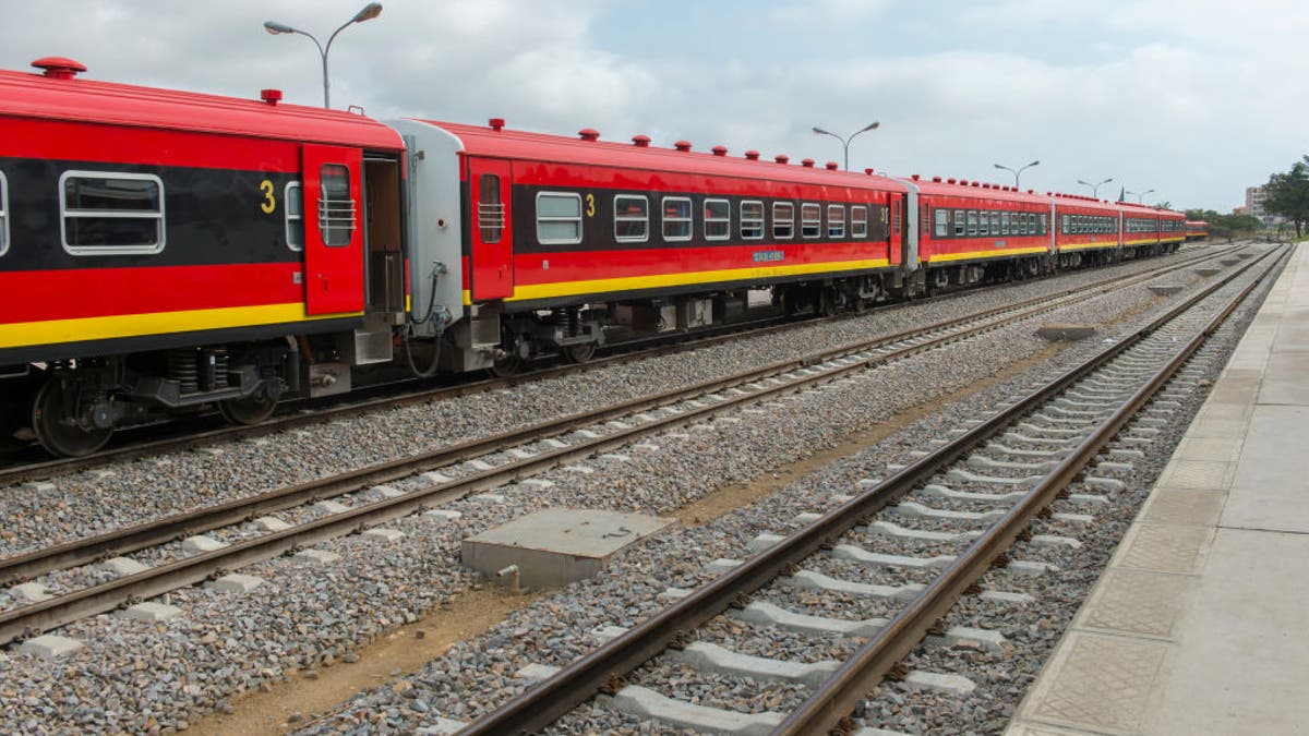 Train in Angloa
