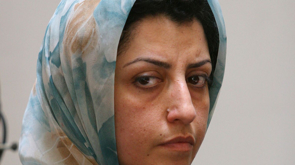 Narges Mohammadi attends meeting