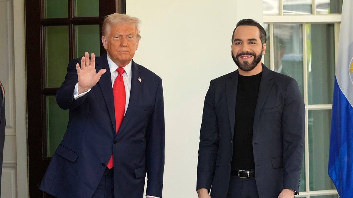 Trump and Bukele face media outside White House