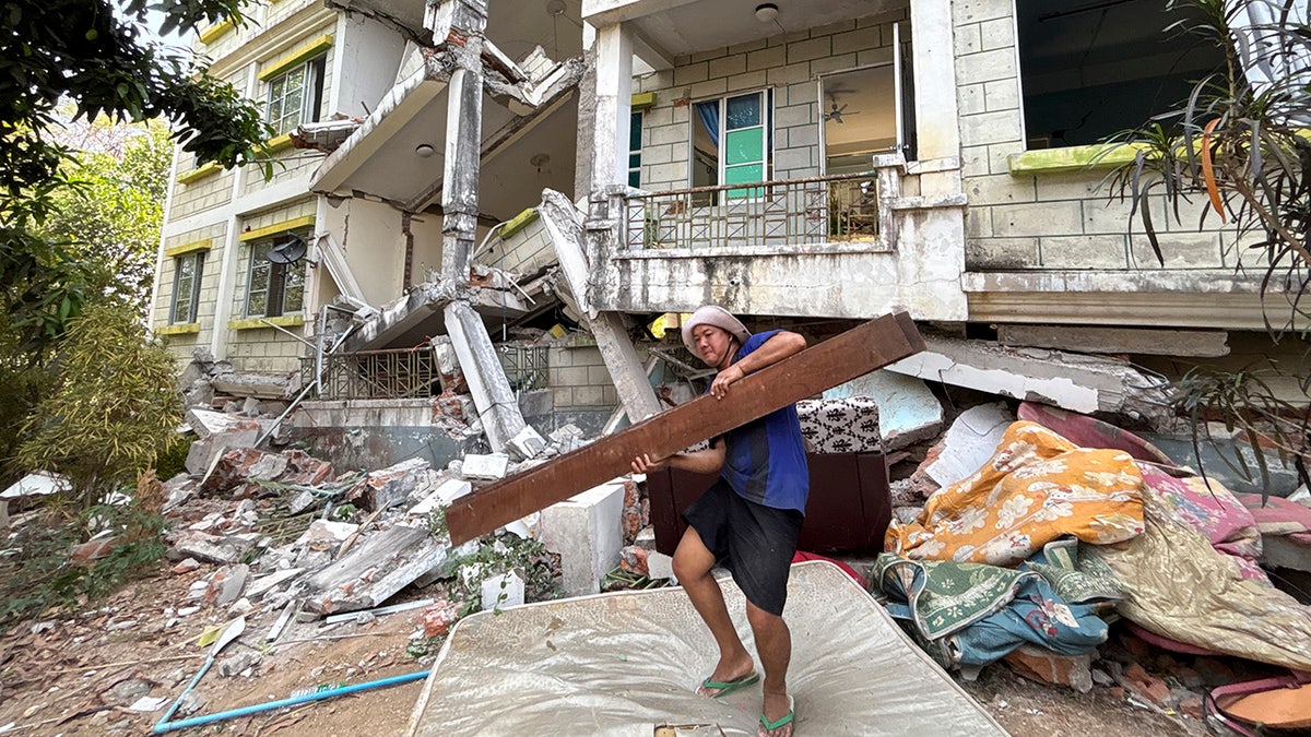 Damage from Burma earthquake