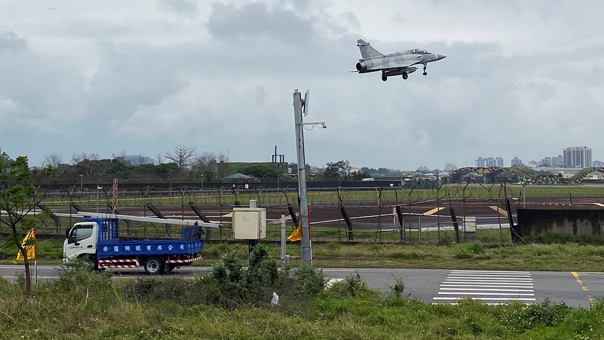 Military jet lands in Taiwan