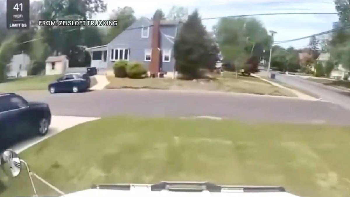 Dashcam footage of a dump truck crashed into a house in New Jersey.